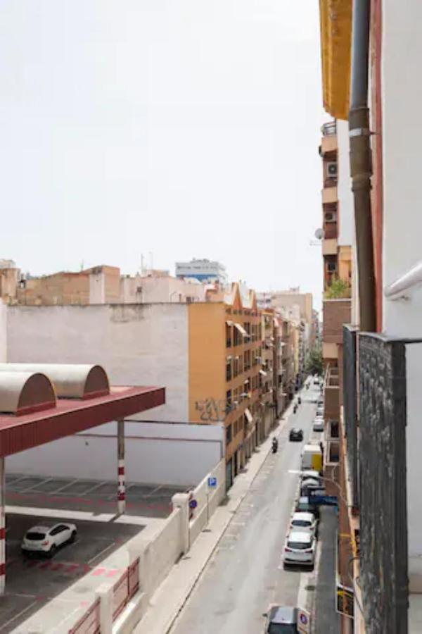 Room With Private Bathroom And Balcony Nearby The Mercado Central, Center And Beach Alicante Exteriör bild