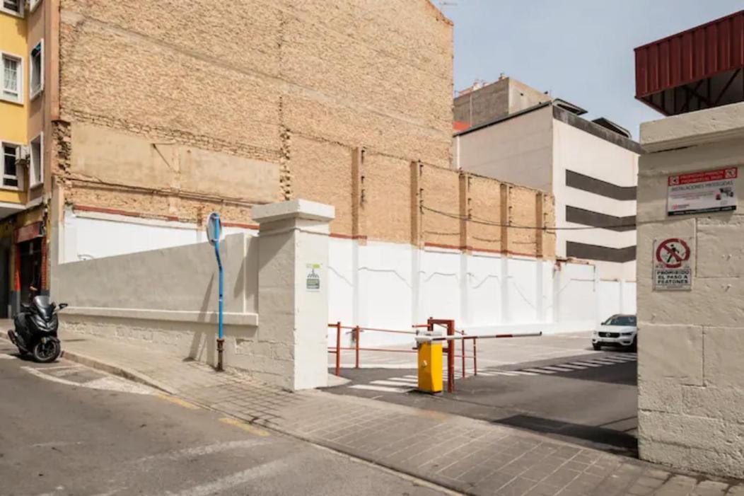 Room With Private Bathroom And Balcony Nearby The Mercado Central, Center And Beach Alicante Exteriör bild