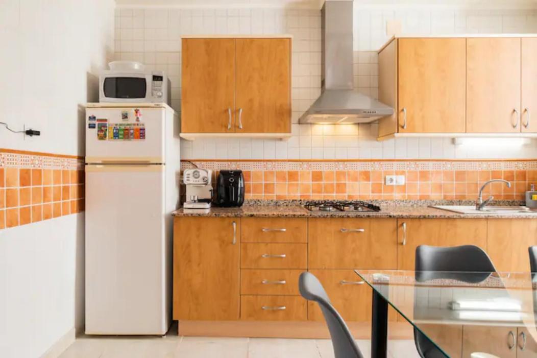 Room With Private Bathroom And Balcony Nearby The Mercado Central, Center And Beach Alicante Exteriör bild