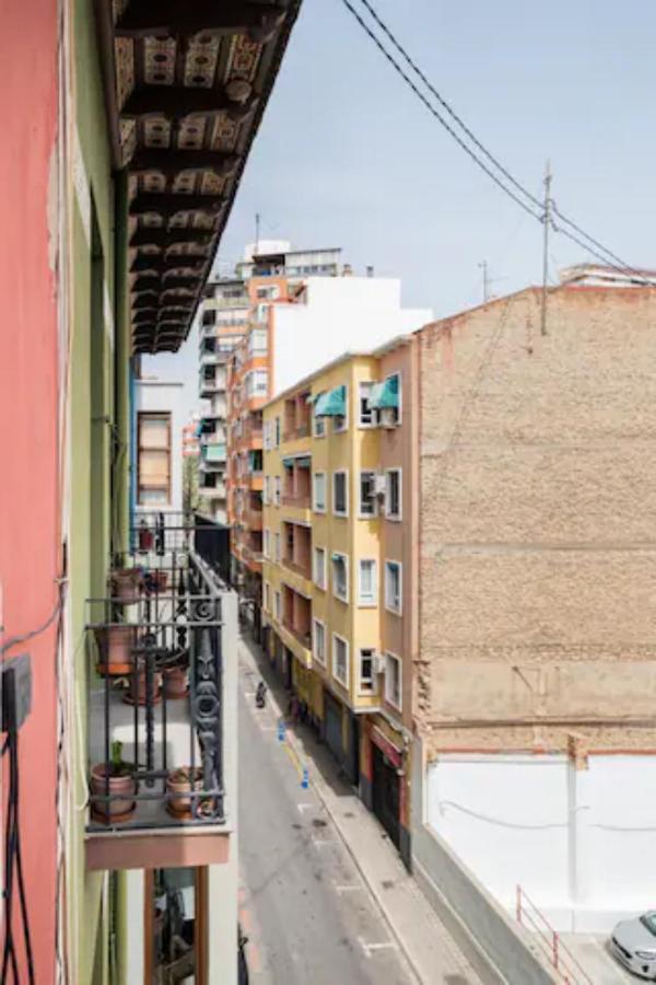 Room With Private Bathroom And Balcony Nearby The Mercado Central, Center And Beach Alicante Exteriör bild