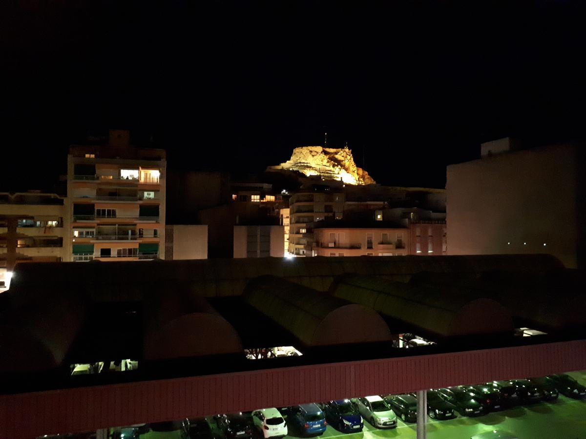 Room With Private Bathroom And Balcony Nearby The Mercado Central, Center And Beach Alicante Exteriör bild